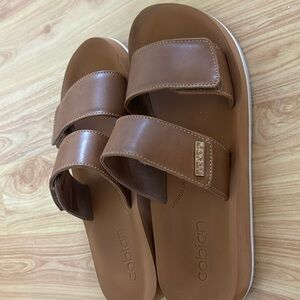 Cobian women’s slide sandals